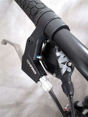 2024 26" 27.5" 남성 알루미늄 합금 프레임 앞식 서스펜션 포크 성인 11 속 MTB 산악 자전거