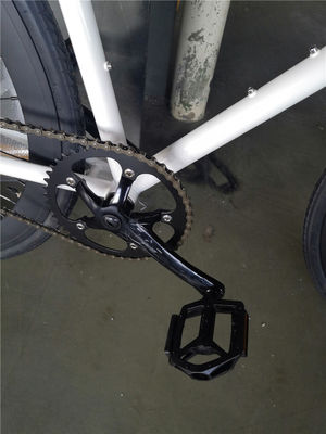 깔끔한 흰색 프레임 성인 700C 단속 자전거 고정 기어 자전거 오버 브레이크