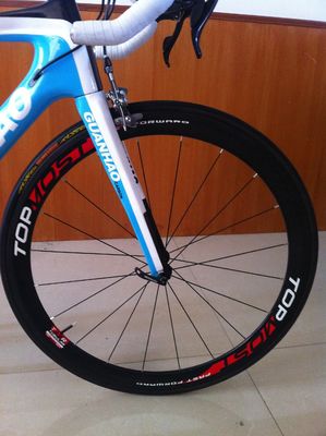 탄소섬유 700C 프레임 시마노 SORA-5700 18Speed 그룹 6KG 경주 도로 속도 자전거