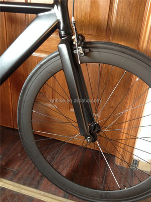 700c 블랙 알루미늄 프레임 고정 자전거 듀얼 V 브레이크 고정 기어 남자 트랙 자전거
