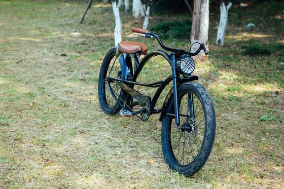 24인치 레드 컬러 롱 초퍼 크루저 자전거 24*3.0 타이어 및 알루미늄 합금 반지