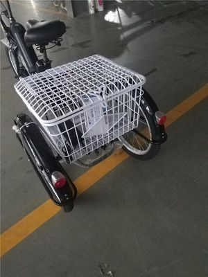 노인용 350W 3륜 전기 자전거를 타고 도시 곳곳을 간편하게 이동하세요