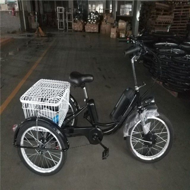 노인용 350W 3륜 전기 자전거를 타고 도시 곳곳을 간편하게 이동하세요